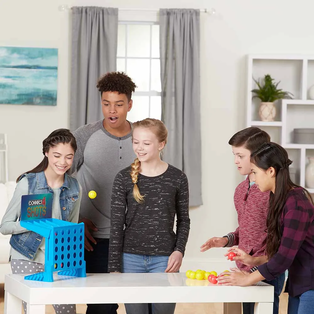 Connect 4 Shots družabna igra 